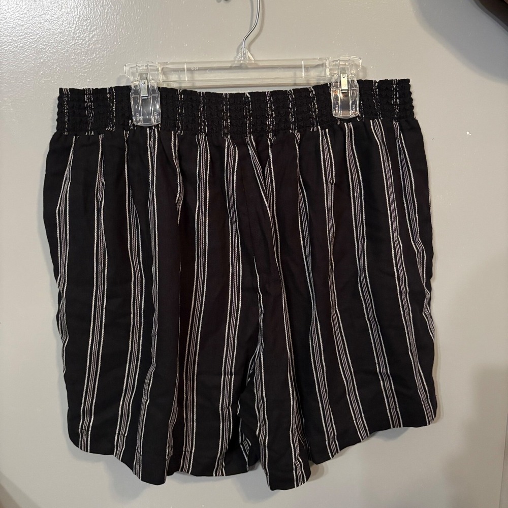 Napa Valley Black White Striped Linen Shorts w/ Elastic Waistband (Women‎ 3XL) - Picture 4 of 6